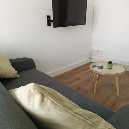 Appartement Proche Centre Ville / 3 Chambres แปร์ปินญอง ภายนอก รูปภาพ